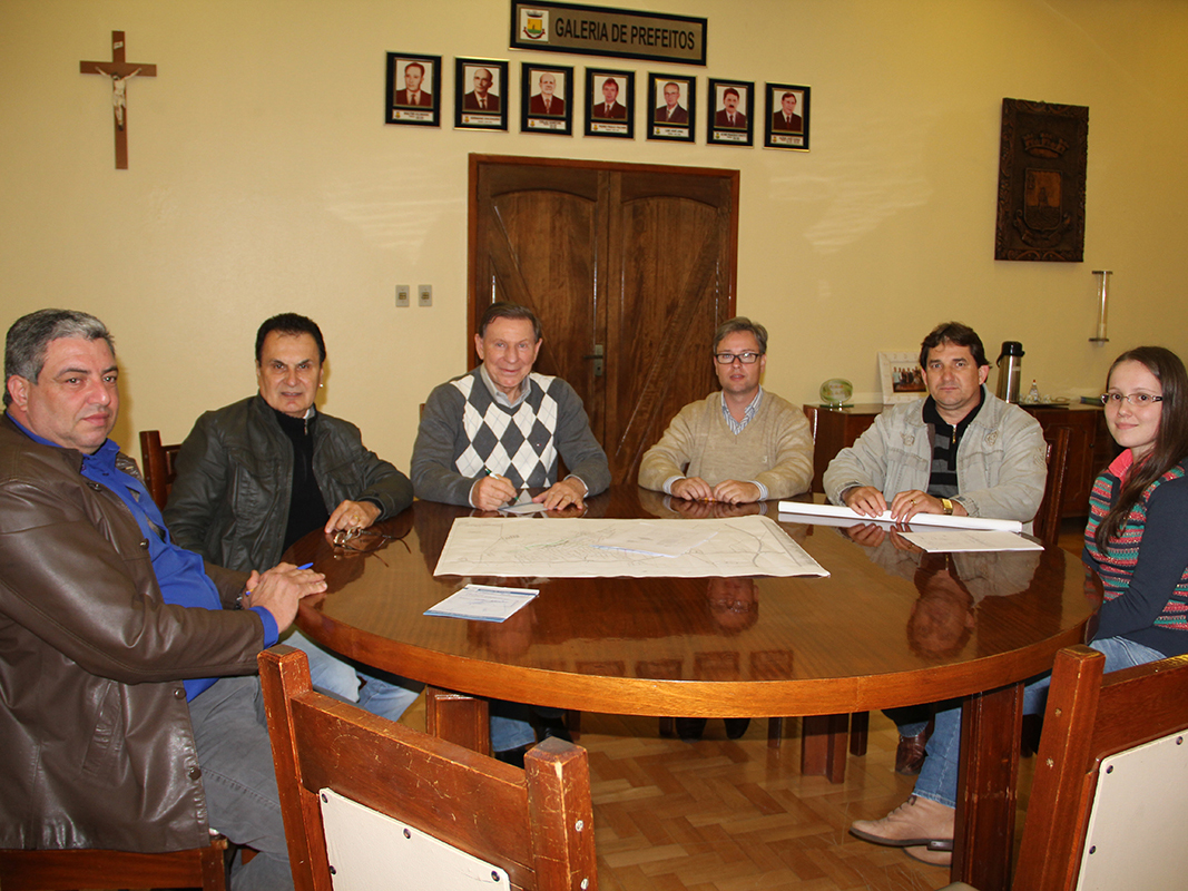 CONSELHO DE TRÂNSITO DISCUTE FUTURO DE VEÍCULOS DE GRANDE PO